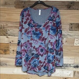 LulaRoe size Medium Long Sleeve Top - Gray with Blue, Purple, Burgundy Florals
